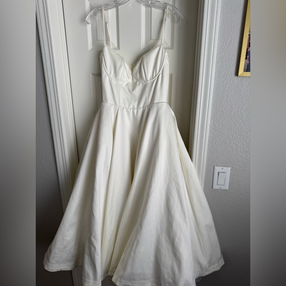 House of CB MADEMOISELLE White Tulle Midi Dress - Picture 5 of 10